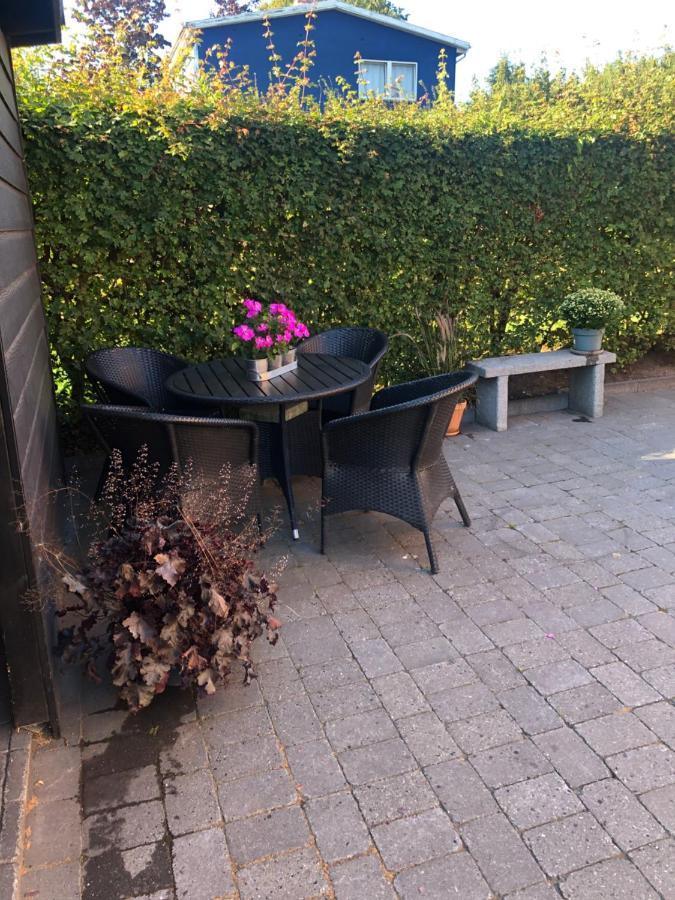 Nyistandsat Hojloftet Kaelderlejlighed Pa 70 M2 I Viborg Centrum, Med Plads Til 4 Personer المظهر الخارجي الصورة